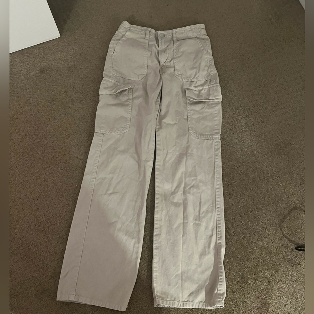 Zara tan cargos